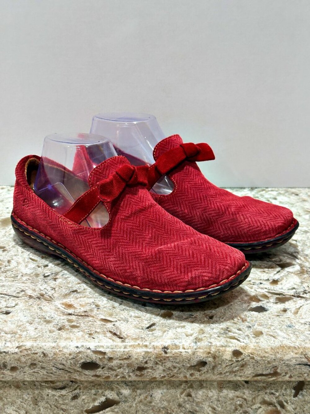 Born Womens Red Suede Herringbone Mary Jane Shoes W2323 Size 8 Bow Comfort Artsy